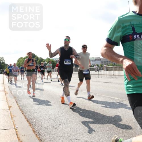 29.06.2025 - hella hamburg halbmarathon Lena Gebhardt http://msf.ph/oto/8309632 29.06.2025 09:59:46 Lombardsbrücke 13589, 1660, 15263, 11568, 53, 3279, 1006, 1125, 1319, 1334, 1366, 1595, 1642, 1834, 1914, 1955, 2282, 2348, 2364, 2391, 2432, 2630, 2676, 2677, 2910, 3112, 3279, 3668, 3836, 4013, 4231, 4426, 4772, 4837, 5015, 5134, 5277, 5299, 5341, 5457, 5458, 5465, 5866, 6174, 6201, 6202, 6414, 6415, 6416, 6462, 6587, 7037, 7129, 7395, 7833, 8330, 8520, 8542, 8652, 8846, 8929, 9142, 9488, 9903, 9907, 9922, 9984, 10020, 10031, 11039, 11568, 11844 meine-sportfotos.de