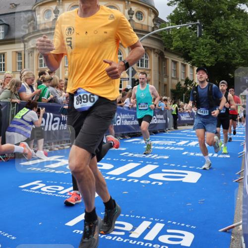 29.06.2025 - hella hamburg halbmarathon Strokosch-Dieckow http://msf.ph/oto/8309712 29.06.2025 10:56:47 Ziel 1955, 2378, 2741, 3836, 5418, 6835, 7646, 7716, 8825, 8996, 9488, 11870, 13816, 14369, 14461, 15134, 15431, 15712, 16008, 16009, 16043, 16121, 16620, 16679, 17133, 18634 meine-sportfotos.de