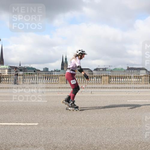 29.06.2025 - hella hamburg halbmarathon Lena Gebhardt http://msf.ph/oto/8310023 29.06.2025 09:06:49 Lombardsbrücke 117 meine-sportfotos.de