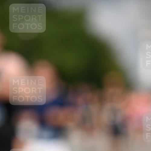 29.06.2025 - hella hamburg halbmarathon Dr. Thomas Lammeyer http://msf.ph/oto/8310188 29.06.2025 09:54:46 Kennedybrücke 1136, 1256, 1441, 1677, 1912, 1941, 1962, 2579, 2972, 3056, 3523, 3700, 3947, 4759, 4843, 4854, 4865, 4888, 4889, 5087, 5275, 5375, 6593, 6639, 6721, 6901, 7116, 7284, 7378, 7635, 7693, 8122, 8319, 8966, 9262, 9313, 9371, 9380, 9755, 9833, 9885, 10193, 10415, 10469 meine-sportfotos.de