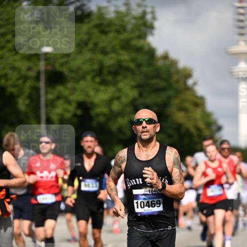 29.06.2025 - hella hamburg halbmarathon Dr. Thomas Lammeyer http://msf.ph/oto/8310359 29.06.2025 09:54:47 Kennedybrücke 1136, 1256, 1441, 1677, 1912, 1941, 1962, 2579, 2972, 3056, 3523, 3700, 3947, 4759, 4843, 4854, 4865, 4888, 4889, 5087, 5275, 5375, 6593, 6639, 6721, 6901, 7116, 7284, 7378, 7635, 7693, 8122, 8319, 8966, 9262, 9313, 9371, 9380, 9755, 9833, 9885, 10193, 10415, 10469 meine-sportfotos.de