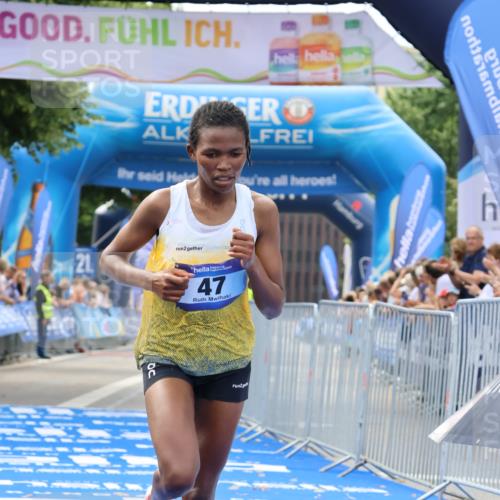 29.06.2025 - hella hamburg halbmarathon Strokosch-Dieckow http://msf.ph/oto/8310371 29.06.2025 10:12:18 Ziel 39, 47 meine-sportfotos.de