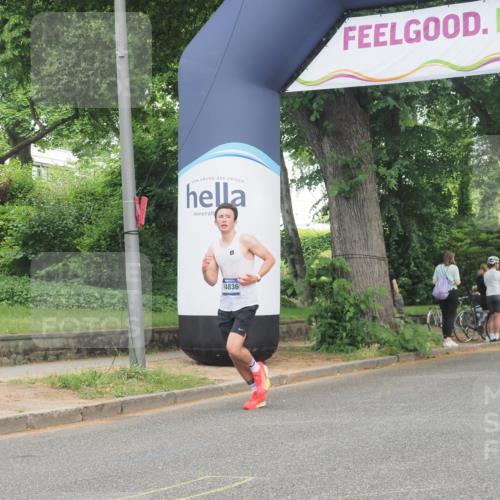 29.06.2025 - hella hamburg halbmarathon KatJ http://msf.ph/oto/8310380 29.06.2025 10:15:12 Zwischen KM18-KM19  meine-sportfotos.de