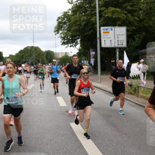 29.06.2025 - hella hamburg halbmarathon Yannick Fuchs http://msf.ph/oto/8310425 29.06.2025 10:50:34 20KM 1583, 1955, 2083, 2741, 3413, 3836, 4152, 5418, 5492, 5570, 6399, 6416, 6835, 7037, 7547, 7716, 8393, 8542, 8652, 8669, 8825, 8968, 9246, 9488, 9727, 9884, 9907, 9934, 10093, 10665, 11083, 11212, 12014, 12348, 12440, 12523, 12590, 12712, 13394, 13666, 13691, 13750, 14139, 14408, 14588, 14678, 14867, 15097, 15407, 15431, 15695, 15712, 16121, 16257, 16261, 16620, 16634, 16679, 17268, 17660, 17993, 18208, 18652, 18719, 18867, 18899, 19091 meine-sportfotos.de