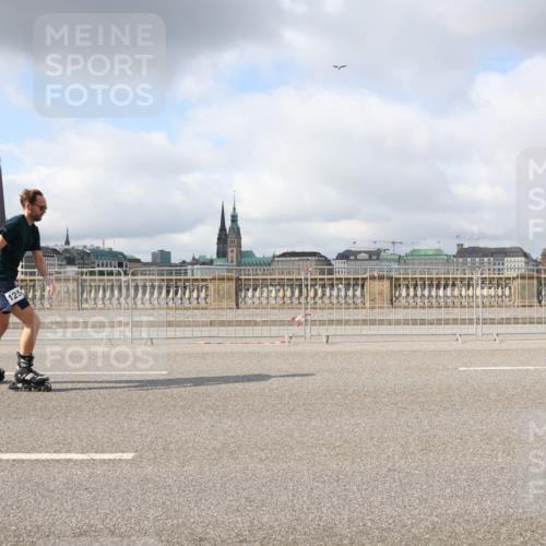 29.06.2025 - hella hamburg halbmarathon Lena Gebhardt http://msf.ph/oto/8310439 29.06.2025 09:06:53 Lombardsbrücke 125 meine-sportfotos.de