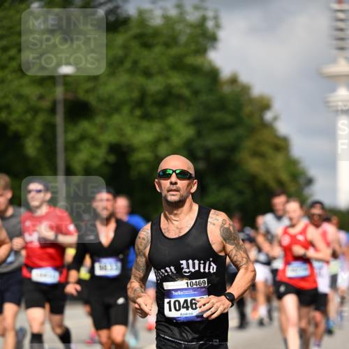 29.06.2025 - hella hamburg halbmarathon Dr. Thomas Lammeyer http://msf.ph/oto/8310480 29.06.2025 09:54:48 Kennedybrücke 1136, 1256, 1677, 1912, 1941, 1962, 2579, 2972, 3523, 3700, 3947, 4759, 4843, 4854, 4865, 4888, 4889, 5087, 5275, 5375, 6593, 6639, 6721, 6901, 7116, 7284, 7378, 7635, 7693, 8122, 8319, 8966, 9262, 9313, 9371, 9380, 9755, 9833, 9885, 10193, 10415, 10469 meine-sportfotos.de