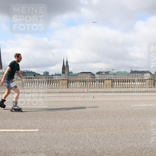 29.06.2025 - hella hamburg halbmarathon Lena Gebhardt http://msf.ph/oto/8310506 29.06.2025 09:06:53 Lombardsbrücke 125 meine-sportfotos.de