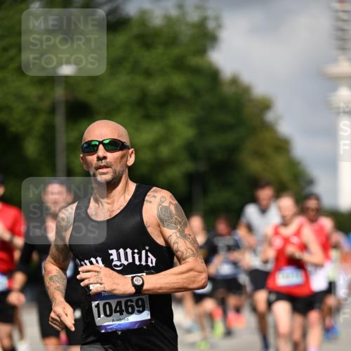 29.06.2025 - hella hamburg halbmarathon Dr. Thomas Lammeyer http://msf.ph/oto/8310666 29.06.2025 09:54:48 Kennedybrücke 1136, 1256, 1677, 1912, 1941, 1962, 2579, 2972, 3523, 3700, 3947, 4759, 4843, 4854, 4865, 4888, 4889, 5087, 5275, 5375, 6593, 6639, 6721, 6901, 7116, 7284, 7378, 7635, 7693, 8122, 8319, 8966, 9262, 9313, 9371, 9380, 9755, 9833, 9885, 10193, 10415, 10469 meine-sportfotos.de