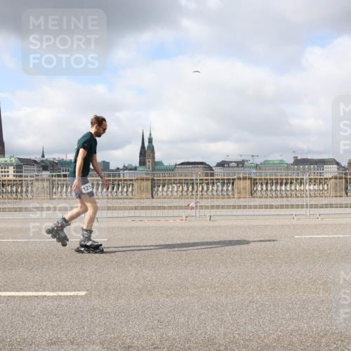 29.06.2025 - hella hamburg halbmarathon Lena Gebhardt http://msf.ph/oto/8310719 29.06.2025 09:06:53 Lombardsbrücke 125 meine-sportfotos.de