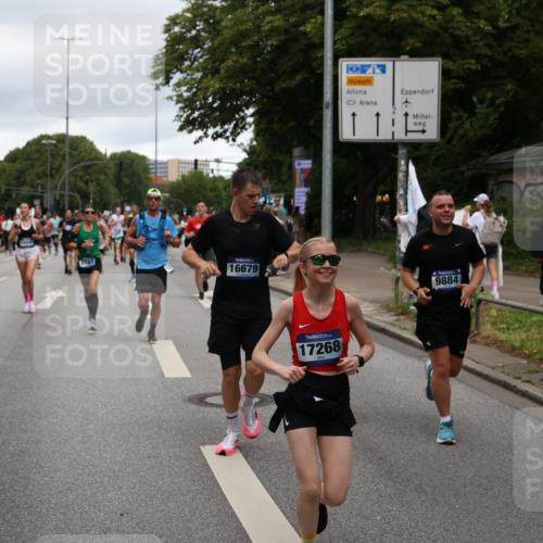 29.06.2025 - hella hamburg halbmarathon Yannick Fuchs http://msf.ph/oto/8310725 29.06.2025 10:50:34 20KM 1583, 1955, 2083, 2741, 3413, 3836, 4152, 5418, 5492, 5570, 6399, 6416, 6835, 7037, 7547, 7716, 8393, 8542, 8652, 8669, 8825, 8968, 9246, 9488, 9727, 9884, 9907, 9934, 10093, 10665, 11083, 11212, 12014, 12348, 12440, 12523, 12590, 12712, 13394, 13666, 13691, 13750, 14139, 14408, 14588, 14678, 14867, 15097, 15407, 15431, 15695, 15712, 16121, 16257, 16261, 16620, 16634, 16679, 17268, 17660, 17993, 18208, 18652, 18719, 18867, 18899, 19091 meine-sportfotos.de