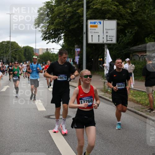 29.06.2025 - hella hamburg halbmarathon Yannick Fuchs http://msf.ph/oto/8310751 29.06.2025 10:50:34 20KM 1583, 1955, 2083, 2741, 3413, 3836, 4152, 5418, 5492, 5570, 6399, 6416, 6835, 7037, 7547, 7716, 8393, 8542, 8652, 8669, 8825, 8968, 9246, 9488, 9727, 9884, 9907, 9934, 10093, 10665, 11083, 11212, 12014, 12348, 12440, 12523, 12590, 12712, 13394, 13666, 13691, 13750, 14139, 14408, 14588, 14678, 14867, 15097, 15407, 15431, 15695, 15712, 16121, 16257, 16261, 16620, 16634, 16679, 17268, 17660, 17993, 18208, 18652, 18719, 18867, 18899, 19091 meine-sportfotos.de