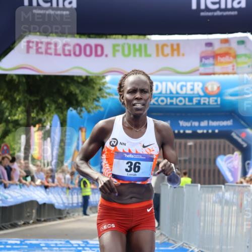 29.06.2025 - hella hamburg halbmarathon Strokosch-Dieckow http://msf.ph/oto/8311161 29.06.2025 10:11:56 Ziel 36 meine-sportfotos.de