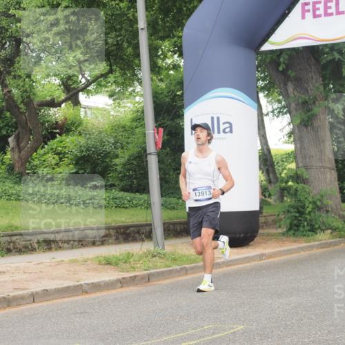 29.06.2025 - hella hamburg halbmarathon KatJ http://msf.ph/oto/8311187 29.06.2025 10:15:16 Zwischen KM18-KM19  meine-sportfotos.de