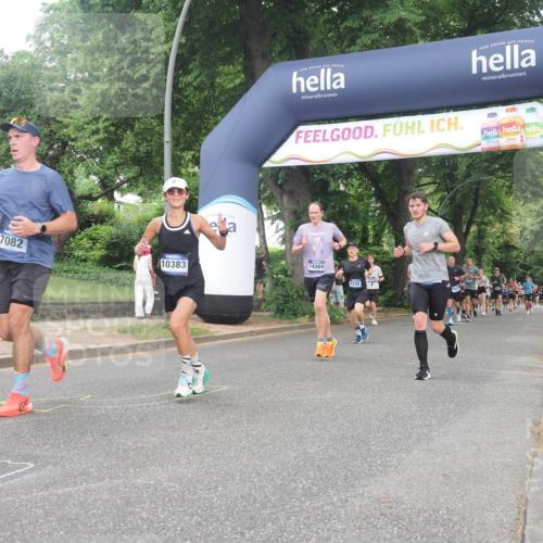 29.06.2025 - hella hamburg halbmarathon KatJ http://msf.ph/oto/8311376 29.06.2025 10:44:44 Zwischen KM18-KM19 2236, 2711, 7082, 7833 meine-sportfotos.de