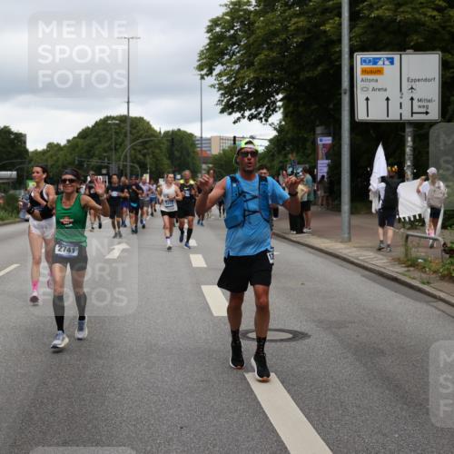29.06.2025 - hella hamburg halbmarathon Yannick Fuchs http://msf.ph/oto/8311405 29.06.2025 10:50:36 20KM 1583, 1955, 2083, 2741, 3413, 3836, 4152, 4940, 5418, 5492, 5570, 6399, 6416, 6835, 7037, 7547, 7716, 8393, 8542, 8652, 8669, 8825, 9488, 9727, 9884, 9907, 9934, 10093, 10212, 10665, 11083, 11212, 12014, 12348, 12440, 12523, 12590, 12712, 13394, 13666, 13691, 13750, 14139, 14408, 14588, 14678, 14867, 15097, 15407, 15431, 15695, 15712, 16121, 16257, 16261, 16634, 16679, 17268, 17660, 17993, 18208, 18652, 18719, 18867, 18899, 19091 meine-sportfotos.de