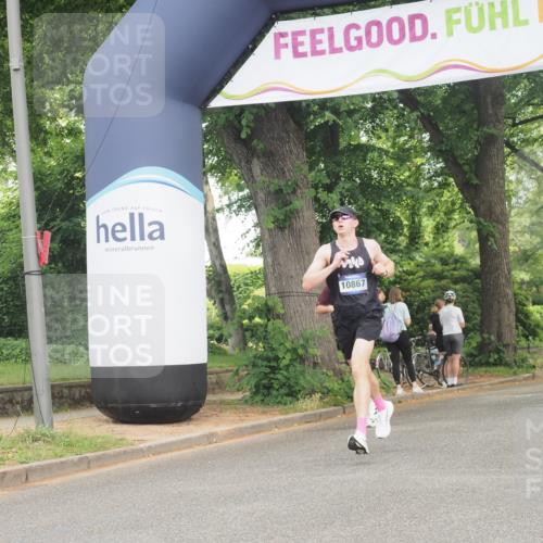 29.06.2025 - hella hamburg halbmarathon KatJ http://msf.ph/oto/8311626 29.06.2025 10:15:22 Zwischen KM18-KM19  meine-sportfotos.de