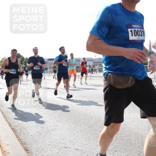 29.06.2025 - hella hamburg halbmarathon Lena Gebhardt http://msf.ph/oto/8311682 29.06.2025 09:59:51 Lombardsbrücke 18495, 15954, 8402, 10031, 1006, 1125, 1264, 1319, 1334, 1366, 1595, 1642, 1834, 1914, 1955, 2099, 2282, 2348, 2364, 2391, 2432, 2447, 2582, 2584, 2630, 2676, 2677, 2910, 3279, 3668, 3836, 4013, 4231, 4426, 4632, 4772, 4796, 4837, 5015, 5134, 5277, 5299, 5341, 5465, 6174, 6201, 6202, 6414, 6415, 6462, 6581, 6587, 7833, 8330, 8520, 8542, 8652, 8846, 8929, 9142, 9488, 9903, 9907, 9984, 10020, 10031, 11039, 11568, 11844 meine-sportfotos.de