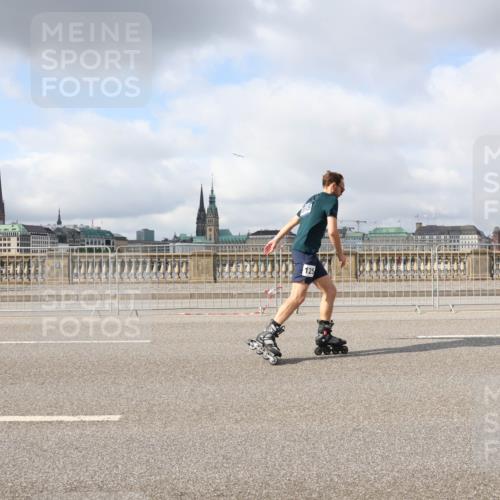29.06.2025 - hella hamburg halbmarathon Lena Gebhardt http://msf.ph/oto/8311730 29.06.2025 09:06:54 Lombardsbrücke 125 meine-sportfotos.de