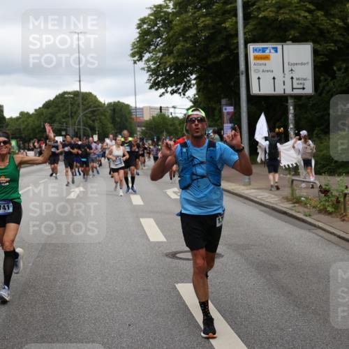 29.06.2025 - hella hamburg halbmarathon Yannick Fuchs http://msf.ph/oto/8311855 29.06.2025 10:50:36 20KM 1583, 1955, 2083, 2741, 3413, 3836, 4152, 4940, 5418, 5492, 5570, 6399, 6416, 6835, 7037, 7547, 7716, 8393, 8542, 8652, 8669, 8825, 9488, 9727, 9884, 9907, 9934, 10093, 10212, 10665, 11083, 11212, 12014, 12348, 12440, 12523, 12590, 12712, 13394, 13666, 13691, 13750, 14139, 14408, 14588, 14678, 14867, 15097, 15407, 15431, 15695, 15712, 16121, 16257, 16261, 16634, 16679, 17268, 17660, 17993, 18208, 18652, 18719, 18867, 18899, 19091 meine-sportfotos.de
