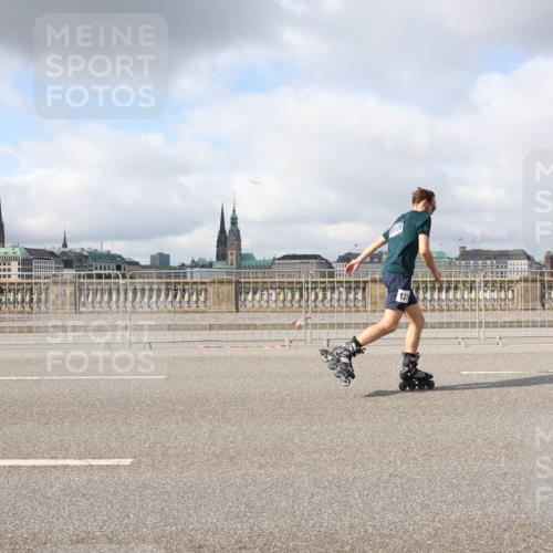 29.06.2025 - hella hamburg halbmarathon Lena Gebhardt http://msf.ph/oto/8311994 29.06.2025 09:06:54 Lombardsbrücke 125 meine-sportfotos.de