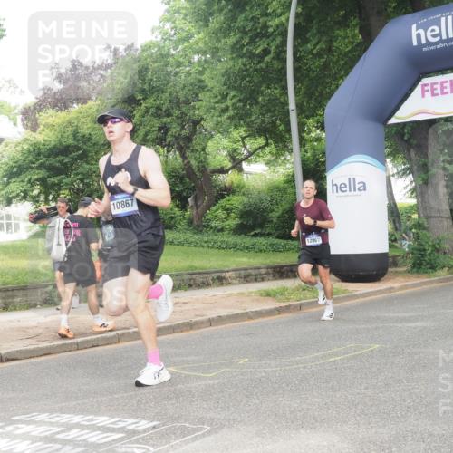 29.06.2025 - hella hamburg halbmarathon KatJ http://msf.ph/oto/8312056 29.06.2025 10:15:24 Zwischen KM18-KM19  meine-sportfotos.de