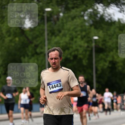 29.06.2025 - hella hamburg halbmarathon Dr. Thomas Lammeyer http://msf.ph/oto/8312062 29.06.2025 10:38:33 Kennedybrücke 1025, 1705, 1787, 2276, 2376, 2464, 2496, 2510, 2511, 3145, 3829, 4479, 4540, 4942, 5609, 5691, 6034, 6105, 6109, 6574, 6718, 6727, 6843, 7324, 7329, 7644, 8021, 8202, 8282, 8589, 9094, 9379, 9448, 9514, 10007, 10564, 10674, 11122, 11245, 11338, 11432 meine-sportfotos.de
