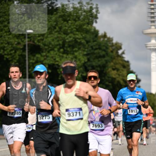 29.06.2025 - hella hamburg halbmarathon Dr. Thomas Lammeyer http://msf.ph/oto/8312071 29.06.2025 09:54:53 Kennedybrücke 1136, 1256, 1912, 1941, 1962, 2972, 3523, 3700, 3947, 4759, 4843, 4854, 4865, 4888, 5087, 5275, 5375, 5410, 6593, 6721, 6901, 7116, 7284, 7378, 7635, 7693, 8319, 8871, 9262, 9313, 9371, 9380, 9755, 9833, 9885, 10193, 10415, 10469 meine-sportfotos.de