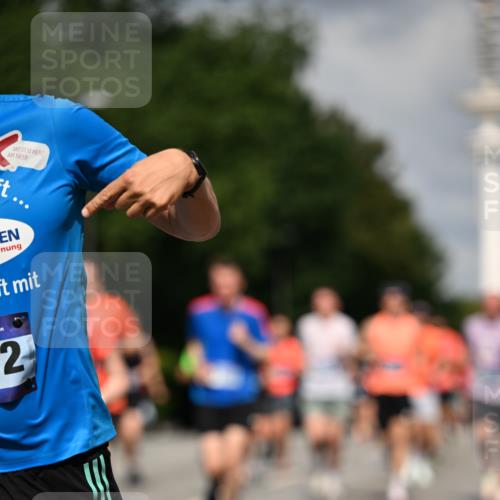 29.06.2025 - hella hamburg halbmarathon Dr. Thomas Lammeyer http://msf.ph/oto/8312280 29.06.2025 09:54:57 Kennedybrücke 1136, 1256, 1570, 1912, 1941, 1962, 2972, 3523, 3700, 3947, 4759, 4843, 4854, 4865, 5275, 5375, 5410, 6593, 6901, 7363, 7378, 7693, 7962, 8871, 9262, 9371, 9380, 9755, 9833, 9885, 10193, 10375, 10415, 10469, 11417 meine-sportfotos.de