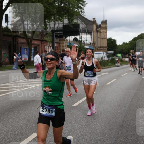 29.06.2025 - hella hamburg halbmarathon Yannick Fuchs http://msf.ph/oto/8312344 29.06.2025 10:50:37 20KM 1583, 1955, 2083, 2741, 3413, 3836, 4152, 4940, 5418, 5492, 5570, 6399, 6416, 6835, 7037, 7547, 7716, 8393, 8542, 8652, 8669, 8825, 9488, 9727, 9820, 9884, 9907, 9934, 10093, 10212, 10665, 11083, 11212, 12014, 12348, 12440, 12523, 12590, 12712, 13394, 13666, 13691, 13750, 14139, 14408, 14588, 14678, 14867, 15097, 15407, 15431, 15695, 15712, 16113, 16121, 16257, 16261, 16634, 16679, 17268, 17660, 17993, 18208, 18652, 18719, 18867, 18899, 19091 meine-sportfotos.de