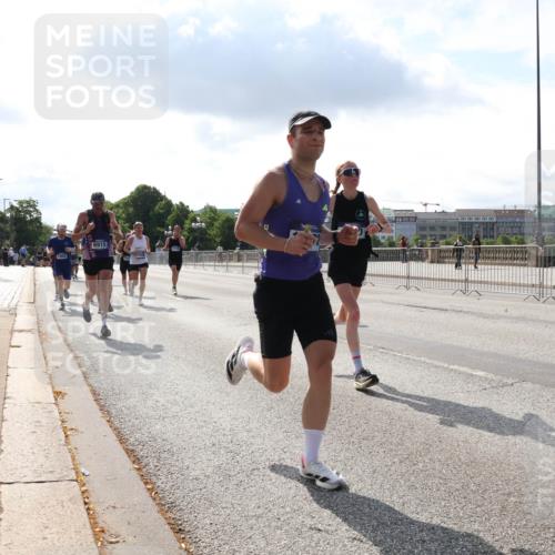 29.06.2025 - hella hamburg halbmarathon Lena Gebhardt http://msf.ph/oto/8312396 29.06.2025 09:47:14 Lombardsbrücke 6915, 64, 1002, 1053, 1396, 1407, 1411, 1577, 1910, 1959, 2121, 2228, 2563, 2774, 2836, 3005, 3783, 3790, 3935, 4246, 4740, 5193, 5660, 5961, 6032, 6305, 6473, 6915, 7080, 7466, 7622, 7831, 7867, 7972, 8323, 8366, 9171, 9376, 9508, 9519, 10477, 10771, 11055, 11370, 11806, 11898, 12137, 12204, 12704, 12899, 13148, 13199, 13493, 13494, 13729, 13771, 13972, 13991, 14069, 14385, 14459 meine-sportfotos.de