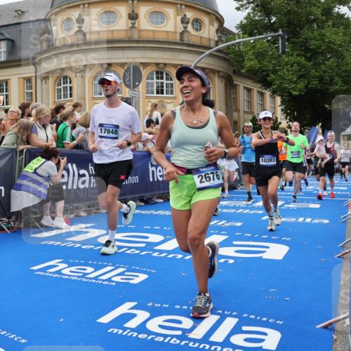 29.06.2025 - hella hamburg halbmarathon Strokosch-Dieckow http://msf.ph/oto/8312582 29.06.2025 10:57:18 Ziel 1387, 1877, 2417, 2676, 4167, 4940, 5926, 6272, 8585, 9450, 9577, 9727, 9884, 9934, 10383, 11590, 11612, 12014, 12590, 13394, 13664, 13750, 15110, 15229, 15664, 16625, 16830, 17160, 17660, 17779, 17828, 17848, 17993, 19184 meine-sportfotos.de