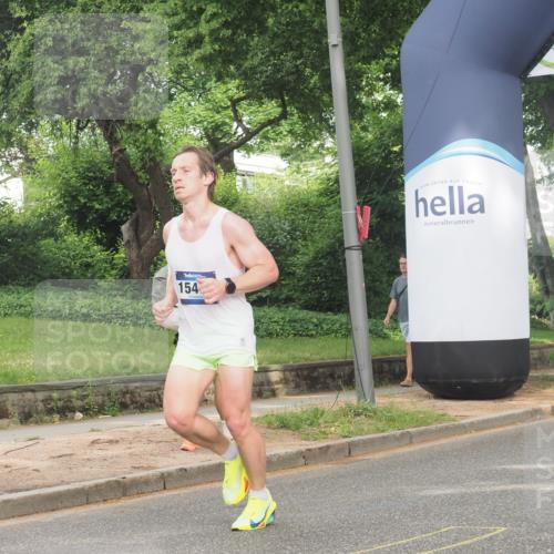 29.06.2025 - hella hamburg halbmarathon KatJ http://msf.ph/oto/8312593 29.06.2025 10:15:28 Zwischen KM18-KM19  meine-sportfotos.de