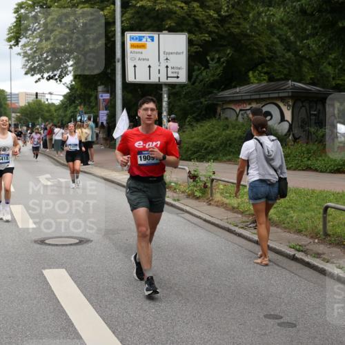 29.06.2025 - hella hamburg halbmarathon Yannick Fuchs http://msf.ph/oto/8312664 29.06.2025 10:50:39 20KM 1583, 1955, 2034, 2083, 2741, 3413, 3836, 4152, 4940, 5418, 5492, 5570, 6399, 6416, 6835, 7716, 8393, 8542, 8652, 8669, 8825, 9488, 9727, 9820, 9884, 9907, 9934, 10093, 10133, 10212, 10665, 11083, 11212, 12014, 12348, 12440, 12523, 12590, 12712, 13394, 13666, 13691, 13750, 14139, 14408, 14588, 14678, 14867, 15097, 15407, 15431, 15695, 15712, 16113, 16121, 16257, 16261, 16470, 16634, 16679, 17268, 17993, 18208, 18652, 18719, 18899, 19091, 19184 meine-sportfotos.de