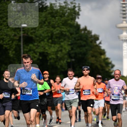 29.06.2025 - hella hamburg halbmarathon Dr. Thomas Lammeyer http://msf.ph/oto/8312827 29.06.2025 09:54:58 Kennedybrücke 1136, 1256, 1570, 1912, 1941, 2972, 3523, 3700, 3947, 4759, 4843, 4854, 4865, 4999, 5275, 5375, 5410, 6593, 7105, 7363, 7378, 7693, 7962, 8871, 9262, 9371, 9380, 9755, 9833, 9885, 10193, 10375, 10415, 10469, 11417 meine-sportfotos.de