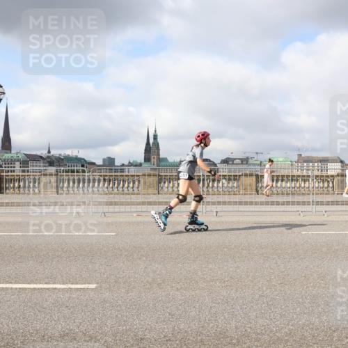29.06.2025 - hella hamburg halbmarathon Lena Gebhardt http://msf.ph/oto/8313267 29.06.2025 09:07:09 Lombardsbrücke 197 meine-sportfotos.de