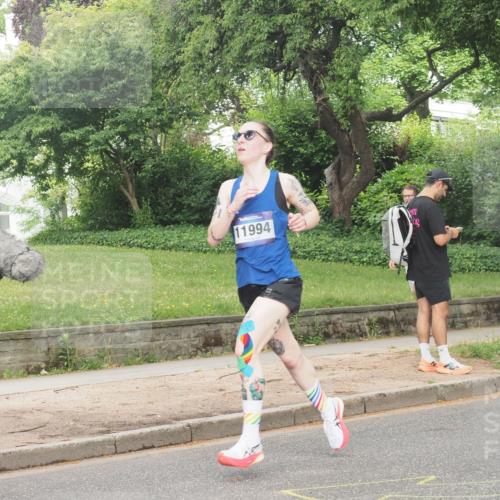 29.06.2025 - hella hamburg halbmarathon KatJ http://msf.ph/oto/8313323 29.06.2025 10:15:31 Zwischen KM18-KM19 1271 meine-sportfotos.de