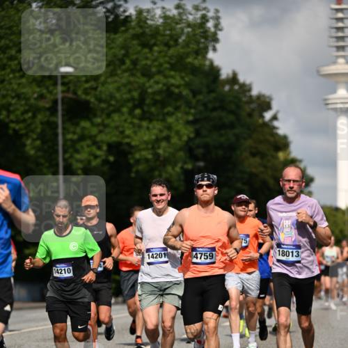 29.06.2025 - hella hamburg halbmarathon Dr. Thomas Lammeyer http://msf.ph/oto/8313346 29.06.2025 09:54:59 Kennedybrücke 1136, 1256, 1570, 1903, 1912, 1941, 2972, 3523, 3700, 3947, 4759, 4843, 4854, 4865, 4999, 5275, 5375, 5410, 6593, 7105, 7363, 7378, 7693, 7962, 8346, 8871, 9262, 9364, 9371, 9380, 9755, 9833, 9885, 10193, 10375, 10415, 10469, 11417 meine-sportfotos.de