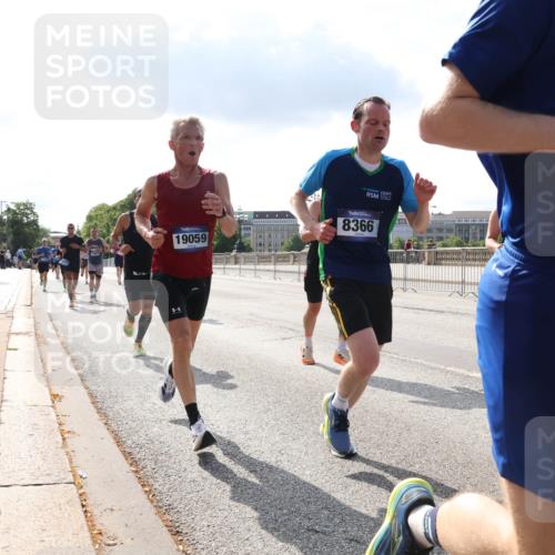 29.06.2025 - hella hamburg halbmarathon Lena Gebhardt http://msf.ph/oto/8313476 29.06.2025 09:47:18 Lombardsbrücke 19059, 8366, 1002, 888885, 1002, 1053, 1217, 1396, 1407, 1411, 1577, 1910, 1959, 2121, 2228, 2404, 2563, 2774, 2836, 2851, 3005, 3783, 3790, 3935, 4246, 4740, 5193, 5660, 5961, 6032, 6305, 6473, 6915, 7080, 7466, 7622, 7831, 7867, 7972, 8323, 8366, 8395, 9171, 9376, 9508, 9519, 10477, 10771, 11055, 11370, 11806, 11898, 12137, 12204, 12704, 13029, 13148, 13199, 13729, 13771, 13972, 13991, 14069, 14385, 14459, 18419 meine-sportfotos.de