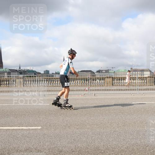 29.06.2025 - hella hamburg halbmarathon Lena Gebhardt http://msf.ph/oto/8313570 29.06.2025 09:07:10 Lombardsbrücke  meine-sportfotos.de