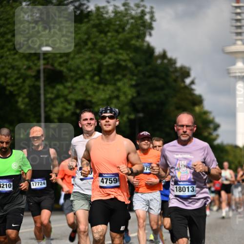 29.06.2025 - hella hamburg halbmarathon Dr. Thomas Lammeyer http://msf.ph/oto/8313594 29.06.2025 09:55:00 Kennedybrücke 1136, 1570, 1903, 1912, 1920, 1941, 2972, 3523, 3700, 3947, 4759, 4843, 4854, 4865, 4999, 5275, 5375, 5410, 6593, 7105, 7363, 7378, 7693, 7962, 8346, 8871, 9114, 9262, 9364, 9371, 9380, 9755, 9833, 9885, 10193, 10375, 10415, 11417 meine-sportfotos.de