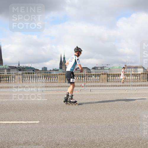 29.06.2025 - hella hamburg halbmarathon Lena Gebhardt http://msf.ph/oto/8313693 29.06.2025 09:07:10 Lombardsbrücke  meine-sportfotos.de