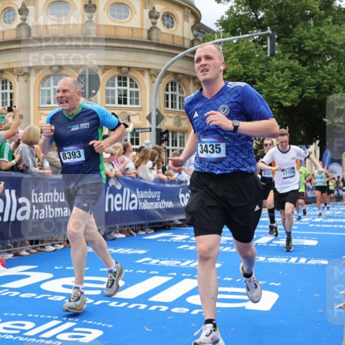 29.06.2025 - hella hamburg halbmarathon Strokosch-Dieckow http://msf.ph/oto/8313725 29.06.2025 10:57:29 Ziel 1239, 2236, 2652, 3435, 4502, 5015, 5134, 5457, 5458, 5728, 6281, 6302, 8393, 9727, 12144, 13245, 13394, 14571, 14951, 15695, 16093, 16830, 17160, 17758, 17769, 17828 meine-sportfotos.de