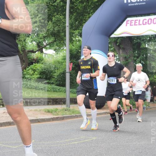 29.06.2025 - hella hamburg halbmarathon KatJ http://msf.ph/oto/8313783 29.06.2025 10:45:01 Zwischen KM18-KM19 1595, 2907, 3251, 4088, 5277, 5341, 6104, 6281, 6302 meine-sportfotos.de