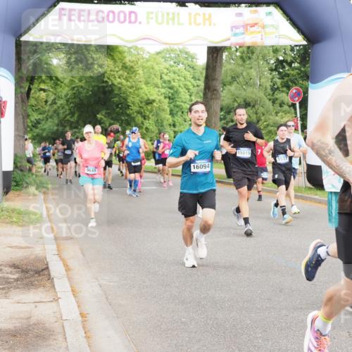 29.06.2025 - hella hamburg halbmarathon MichiJ http://msf.ph/oto/8313785 29.06.2025 10:36:25 Zwischen KM18-KM19 1163, 1176, 1537, 1914, 3976, 5024, 5421, 6377, 6389, 6923, 8889, 11779, 14383, 15519, 15590, 15917, 16094, 16269, 17905, 18251, 18815, 18873, 18974 meine-sportfotos.de