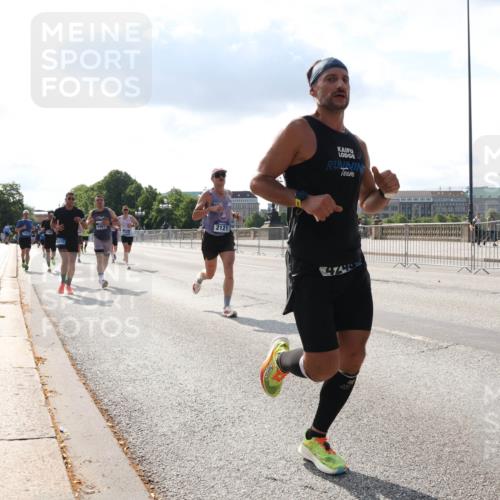 29.06.2025 - hella hamburg halbmarathon Lena Gebhardt http://msf.ph/oto/8313837 29.06.2025 09:47:19 Lombardsbrücke 2121, 888889, 1002, 1053, 1217, 1396, 1407, 1411, 1577, 1910, 1959, 2121, 2228, 2404, 2563, 2774, 2836, 2851, 3005, 3783, 3790, 3935, 4246, 4740, 5193, 5660, 5923, 5961, 6032, 6305, 6473, 6915, 7080, 7622, 7831, 7867, 7972, 8323, 8366, 8395, 9171, 9376, 9508, 9519, 10771, 11055, 11370, 11806, 11898, 12137, 12204, 12704, 13029, 13148, 13729, 13771, 13972, 13991, 14069, 14385, 14459, 16123, 18419 meine-sportfotos.de