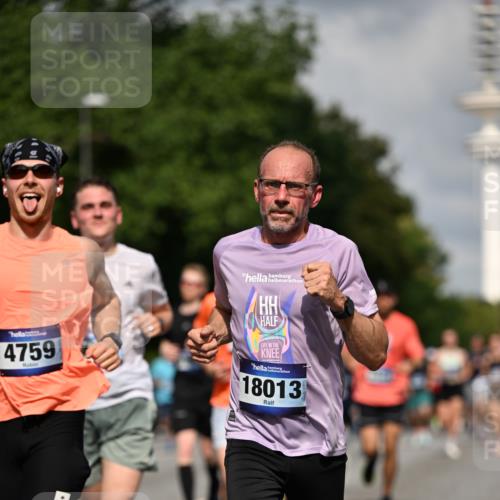 29.06.2025 - hella hamburg halbmarathon Dr. Thomas Lammeyer http://msf.ph/oto/8313867 29.06.2025 09:55:01 Kennedybrücke 1136, 1570, 1903, 1912, 1920, 1941, 2972, 3523, 3700, 3947, 4759, 4843, 4854, 4865, 4999, 5275, 5375, 5410, 6593, 7105, 7363, 7378, 7693, 7962, 8346, 8871, 9114, 9262, 9364, 9371, 9380, 9755, 9833, 9885, 10193, 10375, 10415, 10669, 11417 meine-sportfotos.de