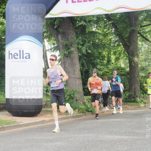 29.06.2025 - hella hamburg halbmarathon KatJ http://msf.ph/oto/8314139 29.06.2025 10:15:41 Zwischen KM18-KM19 4338 meine-sportfotos.de
