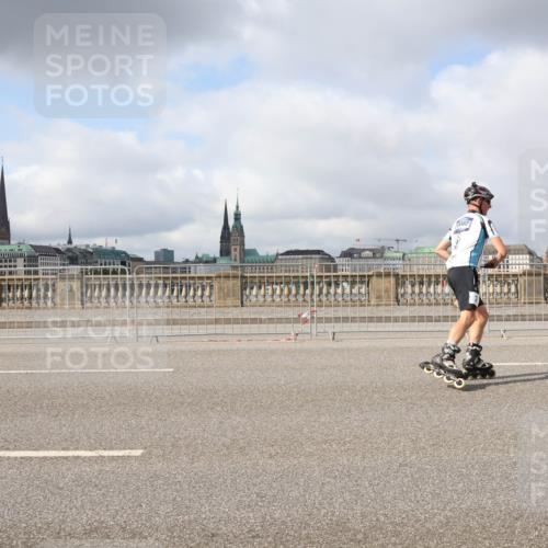 29.06.2025 - hella hamburg halbmarathon Lena Gebhardt http://msf.ph/oto/8314221 29.06.2025 09:07:11 Lombardsbrücke  meine-sportfotos.de