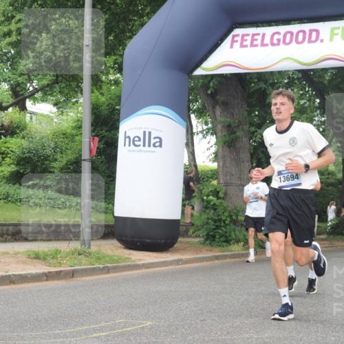 29.06.2025 - hella hamburg halbmarathon KatJ http://msf.ph/oto/8314308 29.06.2025 10:45:08 Zwischen KM18-KM19 2606 meine-sportfotos.de