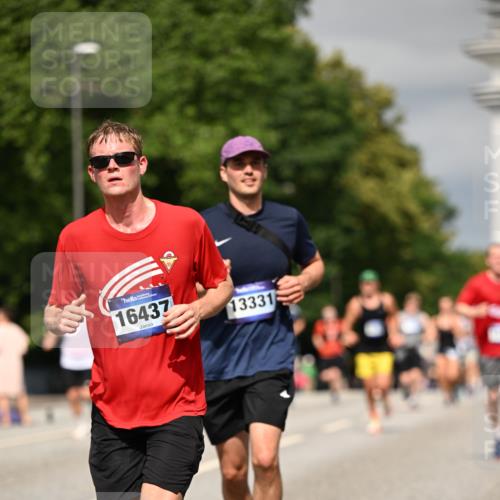 29.06.2025 - hella hamburg halbmarathon Dr. Thomas Lammeyer http://msf.ph/oto/8314332 29.06.2025 10:17:12 Kennedybrücke 1007, 1328, 1859, 2961, 3218, 3729, 4187, 4554, 4950, 5597, 5598, 6026, 7346, 8115, 8279, 8913, 9128, 9527, 10581 meine-sportfotos.de